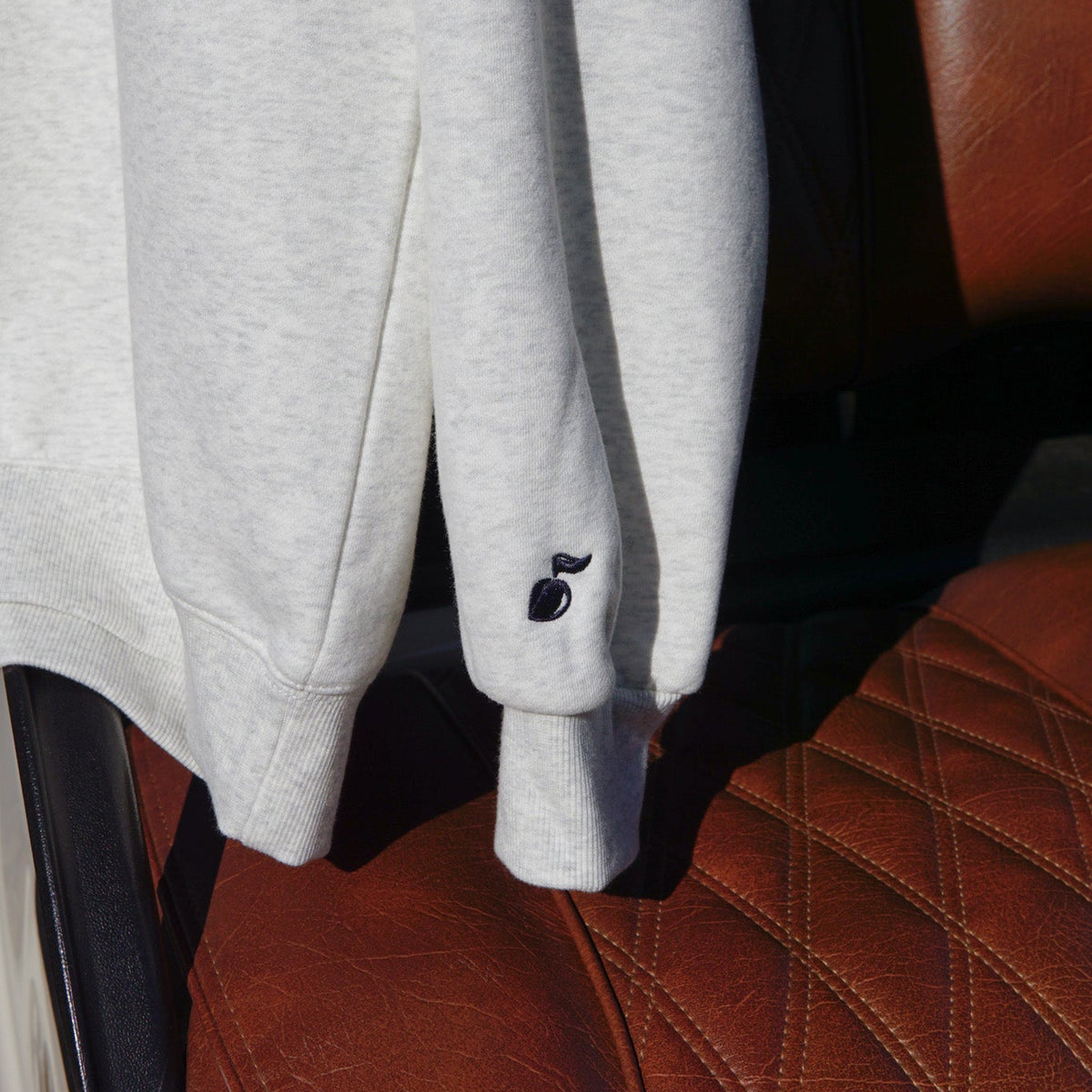 Georgia Southern Golfing Strutter Crewneck - Heather Gray